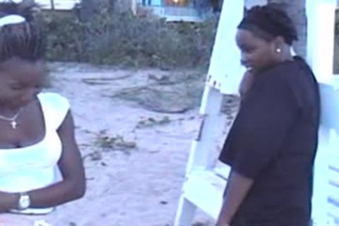 Monaleeza Beach Surprise