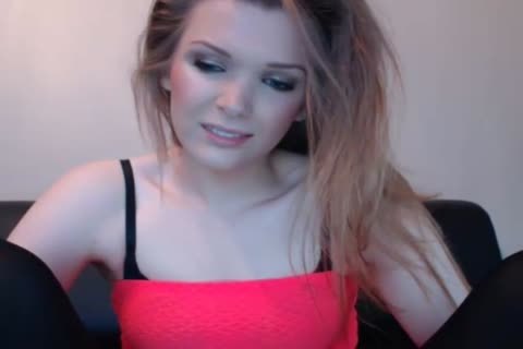 tgirl TS Playing With large dong And booty