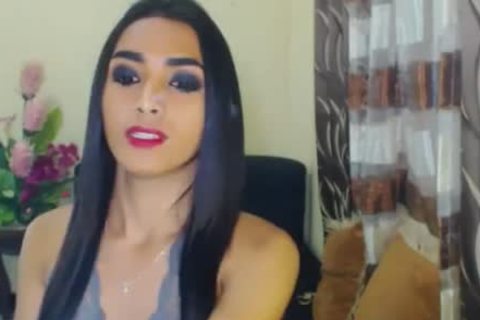 juicy shelady Plays Her biggest ramrod