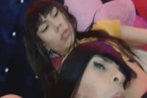 T-girl rushes good fuck in HD
