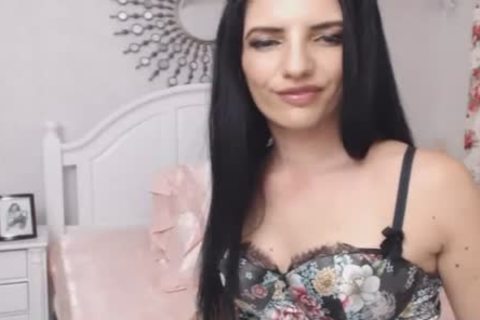 kinky shelady Jerking In Front Of web camera