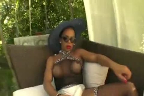 Keylla Marques And Leticia Castro sperm A Sub