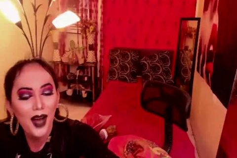 delicious sheboy Enjoys Vibrating dildo At Her butthole