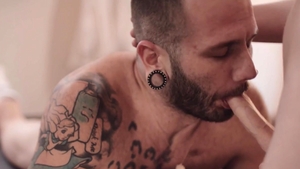 Transsensual.com: Lianna Lawson is tattooed nurse