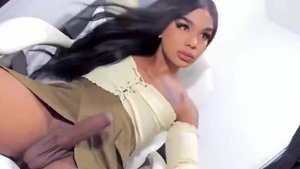 ladyman Ladyboy Jerking web camera