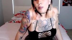 Amateur masturbating