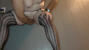 Sissy Sarah's anal In Your Face & Riding sextoy