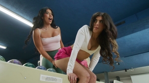 Open mouth facial from two big dicked chicks